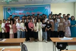Cùng nhìn lại những dấu ấn đầu tiên của sinh viên K13 Sư phạm Toán tại Trường Đại học Hải Dương