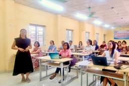 Khoa Kinh tế - Quản trị tổ chức họp chuyên môn rà soát đề cương học phần Thực tế cơ sở ngành và Thực tế chuyên ngành