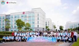 Đoàn giảng viên và sinh viên khóa 14 thực tế và seminar tại LG Display Việt Nam Hải Phòng