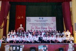 Chi bộ Khoa Toán và Khoa học Tự nhiên nâng cao chất lượng công tác phát triển đảng viên