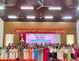 Rạng rỡ sắc hoa tháng mười - Lan tỏa yêu thương, gắn kết công đoàn Trường Đại học Hải Dương