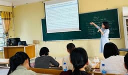 Sôi nổi, tích cực các hoạt động chào mừng ngày 20/11 của giảng viên và sinh viên Khoa Công nghệ thông tin