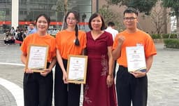 Sinh viên Khoa Kinh tế - Quản trị lập thành tích kỷ niệm 75 năm ngày truyền thống HSSV và Ngày Hội sinh viên Việt Nam (9/01/1950 - 9/01/2025)