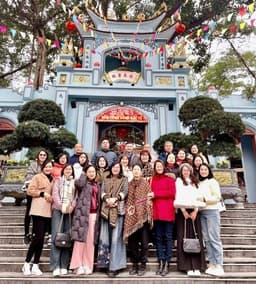 Chuyến du xuân của cán bộ, giảng viên Khoa Kinh tế - Quản trị: hành trình kết nối, trải nghiệm và học hỏi
