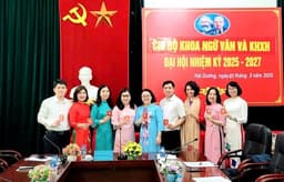 Đại hội chi bộ Khoa Ngữ văn và Khoa học xã hội nhiệm kì 2025 - 2027