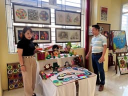 Giảng viên khoa Nhạc - Họa - Thể dục tham gia triển lãm nghệ thuật chào mừng ngày Nhà giáo Việt Nam 20/11 của Khoa Giáo dục Mầm non