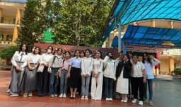 Sinh viên năm thứ nhất Khoa Giáo dục Tiểu học (K14.GDTH) thực hiện Kế hoạch thực tế nghề nghiệp tại Trường Tiểu học Chu Văn An