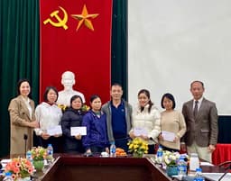 Công đoàn Trường Đại học Hải Dương trao quà Tết cho cán bộ, công đoàn viên có hoàn cảnh khó khăn