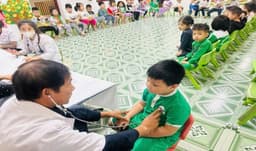 Trường Mầm non thực hành Hoa Sen tích cực, chủ động trong công tác phòng chống dịch bệnh cho trẻ khi giao mùa